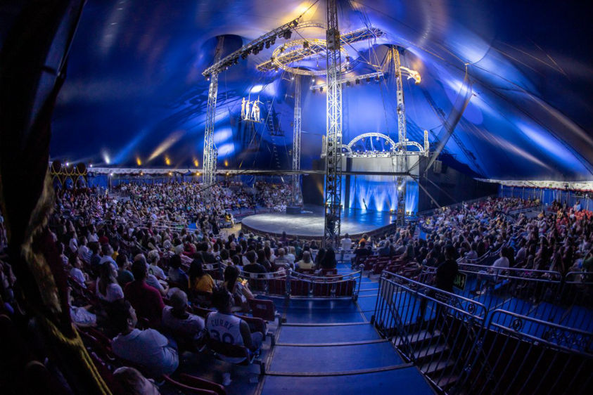 Mirage Circus recebe mais de 50 mil pessoas no 1º mês em Balneário Camboriú