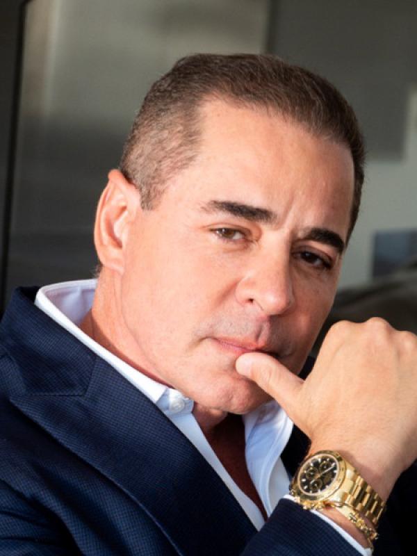 A VERDADEIRA ESSÊNCIA DO NOVO RICO