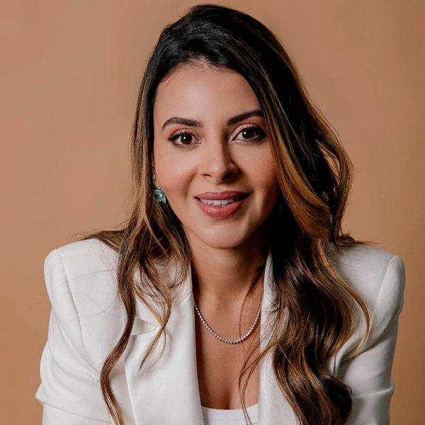 FORESIGHT: A Liderança que Navega Futuros, Não Promete Previsões